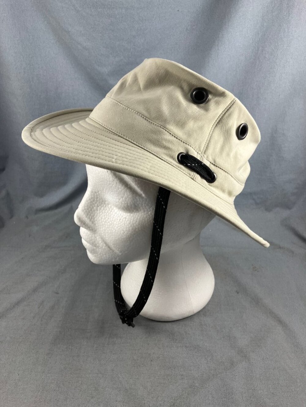 Tilley LT5B Breathable Nylon Tilley Hat 22" 56 cm Sz 7